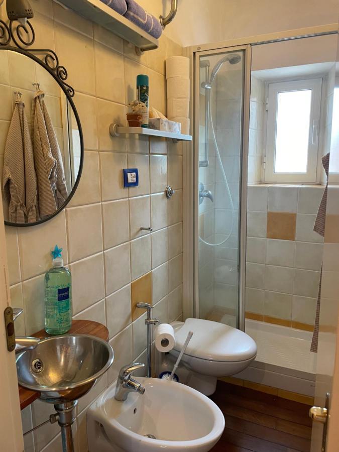 Little Nest Apartment Специя Екстериор снимка